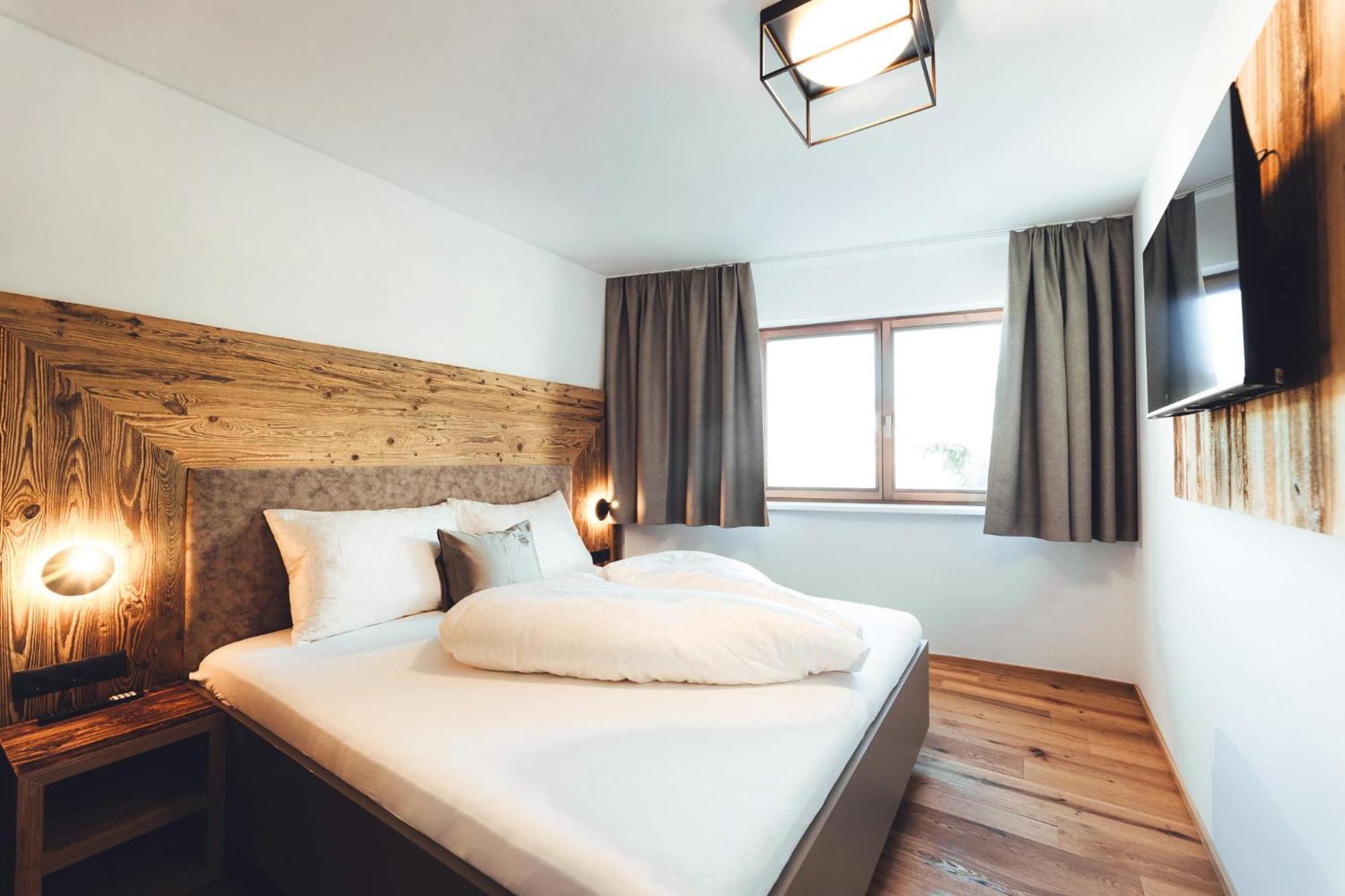Burgstadl Aparthotel & Restaurant Ladis Eksteriør bilde