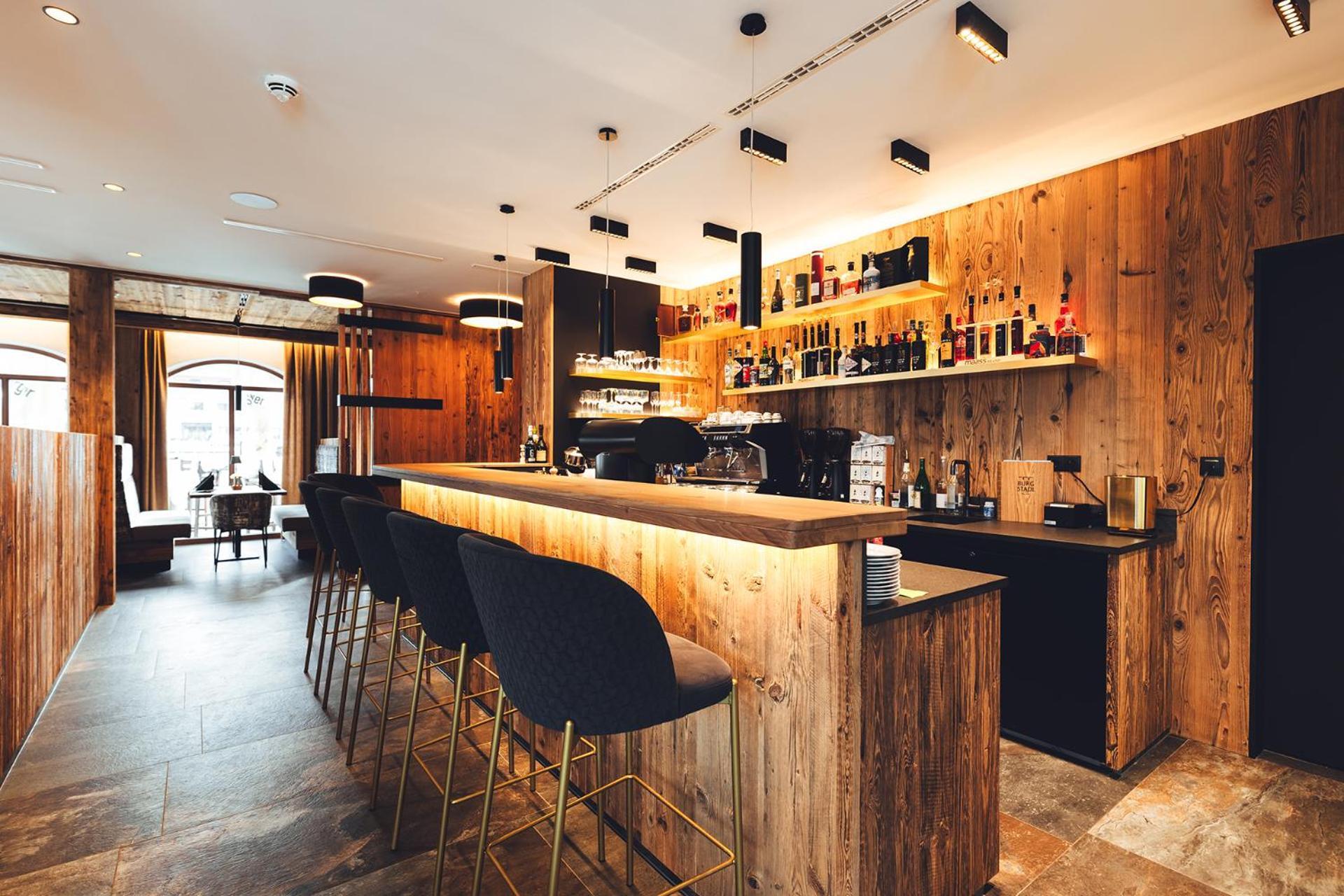 Burgstadl Aparthotel & Restaurant Ladis Eksteriør bilde